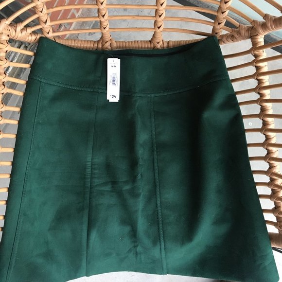 NWT Joe Fresh Green Suede Mini Skirt - Sz M - Picture 2 of 4